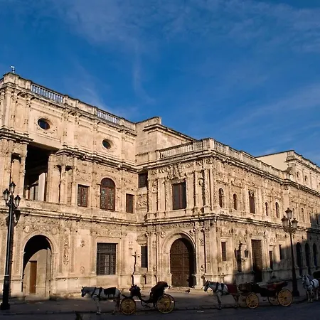 Apartment Entire 170m2 1min Walking From Cathedral Sevilla