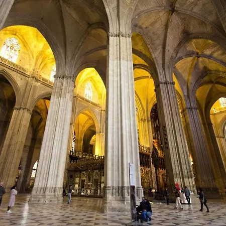 Entire 170m2 1min Walking From Cathedral Apartment Sevilla