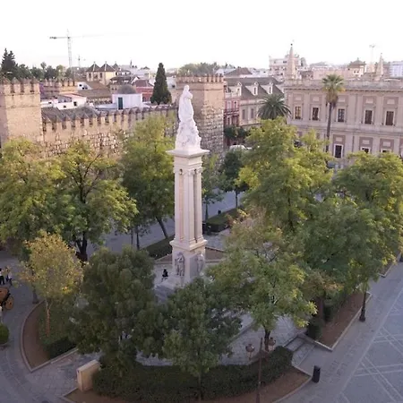 Apartment Entire 170m2 1min Walking From Cathedral Sevilla