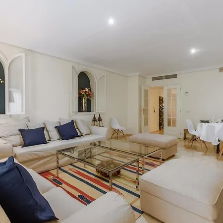 Entire 170m2 1min Walking From Cathedral Sevilla