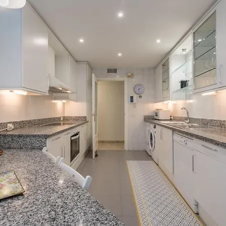 Entire 170m2 1min Walking From Cathedral